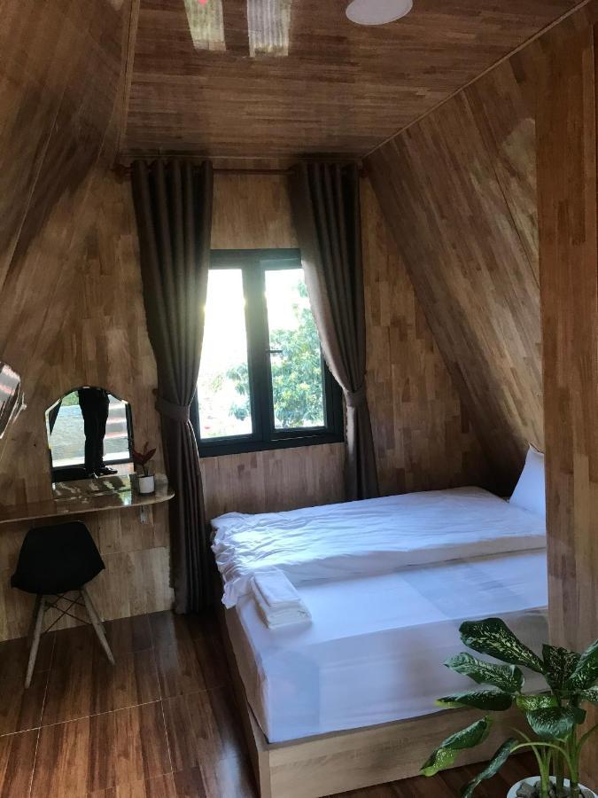 דה לאט Homestay Khu Vuon Hoang Gia מראה חיצוני תמונה