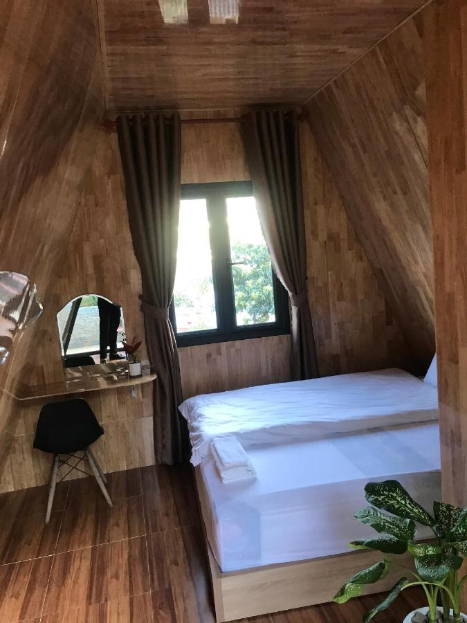 דה לאט Homestay Khu Vuon Hoang Gia מראה חיצוני תמונה