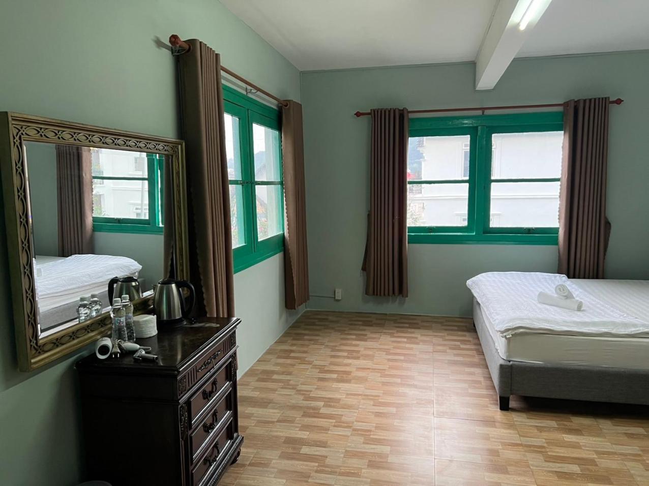 דה לאט Homestay Khu Vuon Hoang Gia מראה חיצוני תמונה